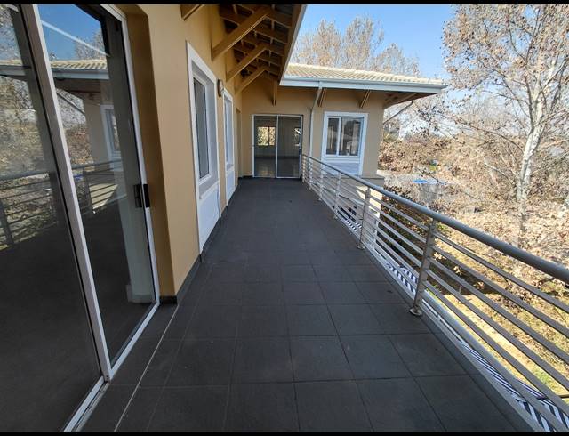 423M² OFFICE TO LET IN WOODMEAD